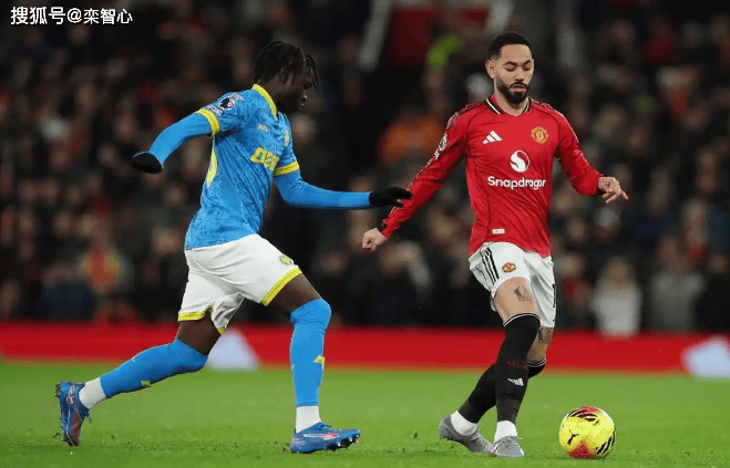1-1曼联+终结联赛11连败+19轮过后依然难求一胜+深陷泥潭!